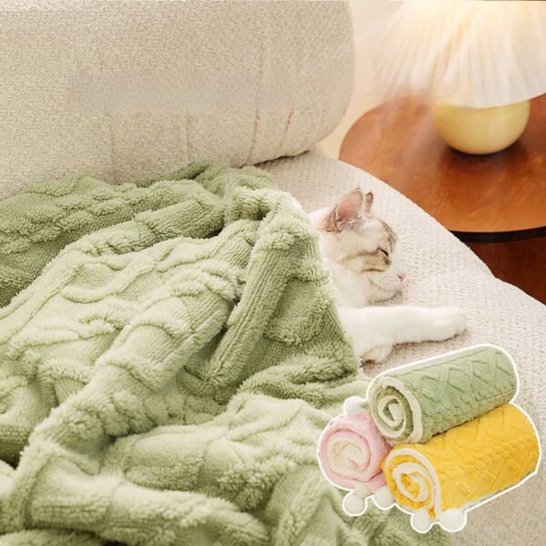 Solid Color Ins-Style Pet Blanket, Thick Flannel Warm Mat for Cats & Dogs, Cozy Sleeping Pad for Dog Beds
