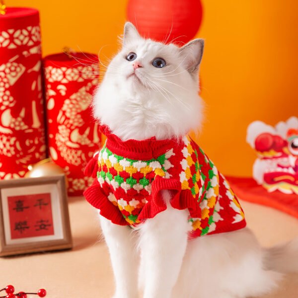 Autumn & Winter Cat Sweater with 3D Floral & Color Stripes, Festive Christmas-Themed Pet Apparel for Cats