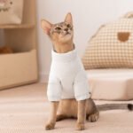 Autumn & Winter Thickened Warm Clover Pattern Pet Down Jacket - Image 3